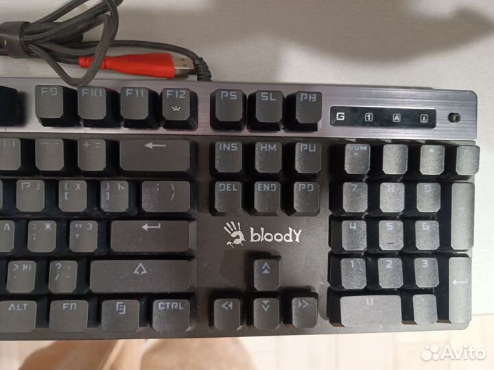 Игровая механическая клавиатура