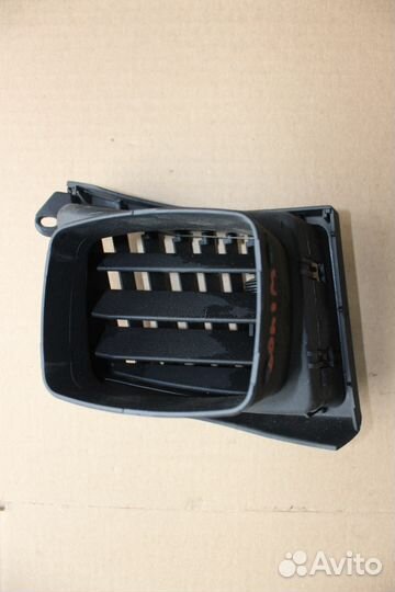 Дефлектор обдува правый Mercedes S-Class W140