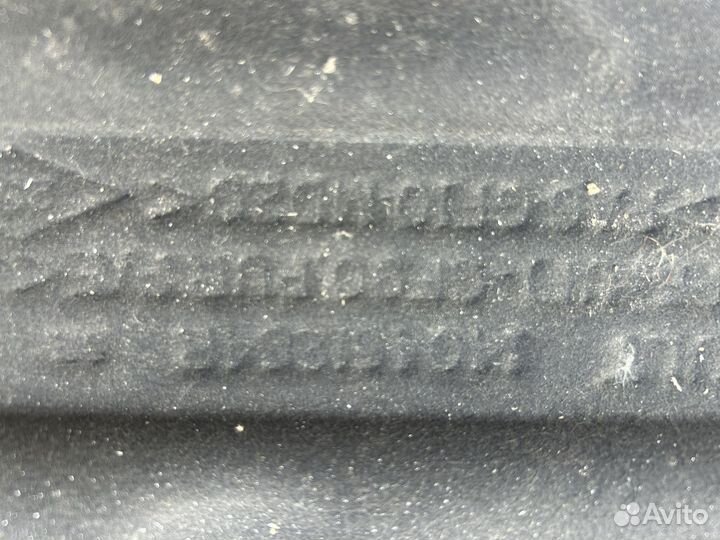 Декоротивная крышка двигателя Рено Эспейс 5