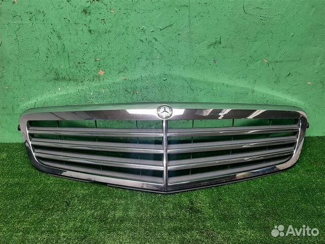 Решетка радиатора Mercedes Benz C-Class W204 2008