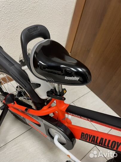 Детский велосипед 16 Royal Baby Space 1