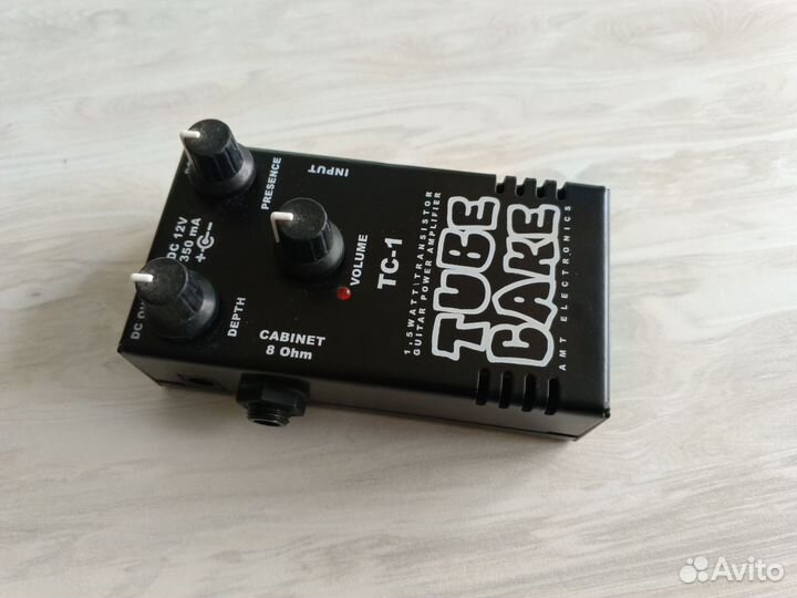 Гитарный усилитель мощности AMT TC-1 Tubecake 1.5