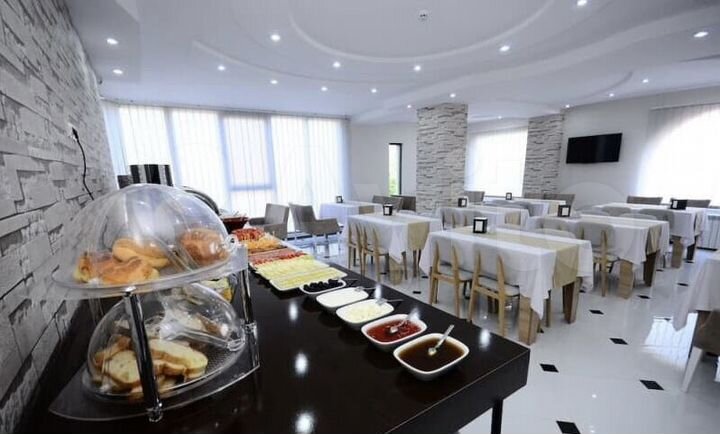 Гостиница, 1800 м²