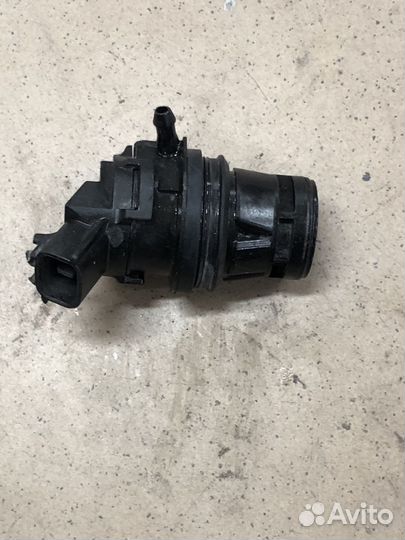 Моторчик омывателя mazda3 860310-2451