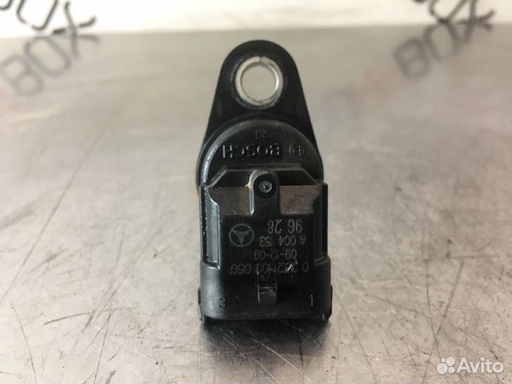 Датчик распредвала Mercedes E-Class W212 M271