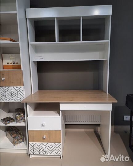 Мебель в детскую комнату (новая)