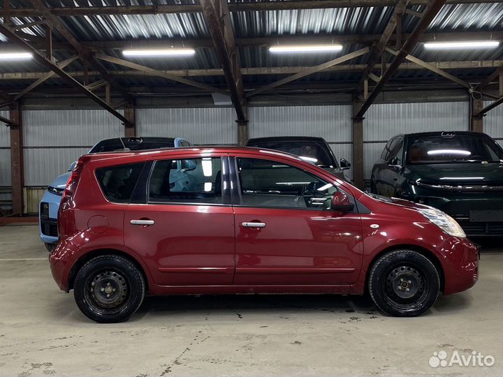 Nissan Note 1.6 AT, 2011, 128 246 км