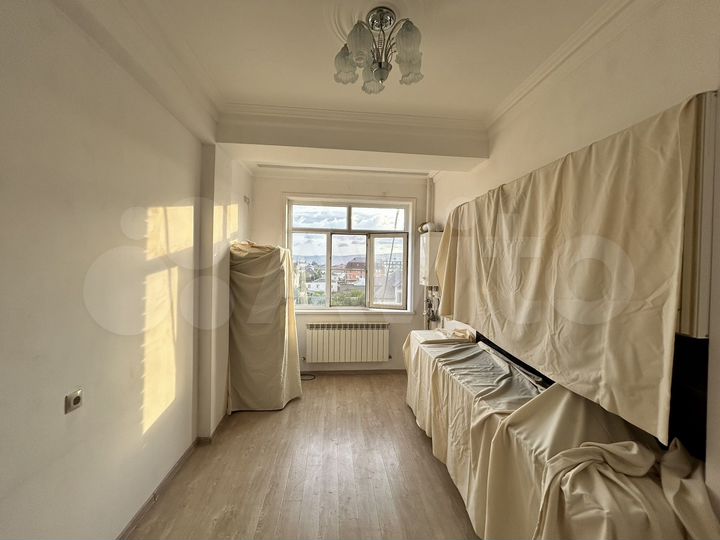 3-к. квартира, 105 м², 4/6 эт.