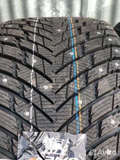 Arivo Ice Claw ARW7 275/40 R18