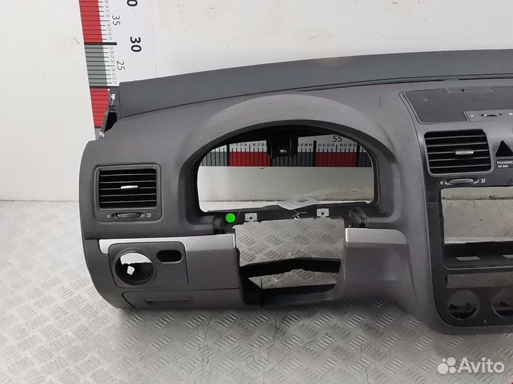 Торпедо (панель передняя) для Volkswagen Golf 5