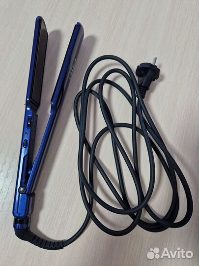 Выпрямитель для волос профессиональный