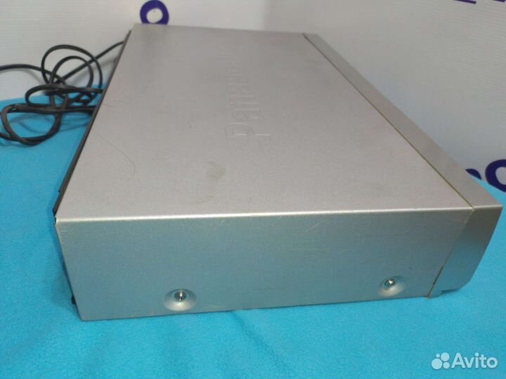 Видеомагнитофон Panasonic NV-SJ205