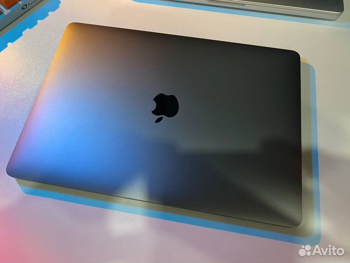 Macbook Pro 13 2019 256