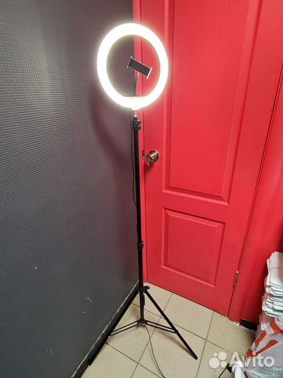 Кольцевая лампа со штативом Макс. высота 120 см Ди