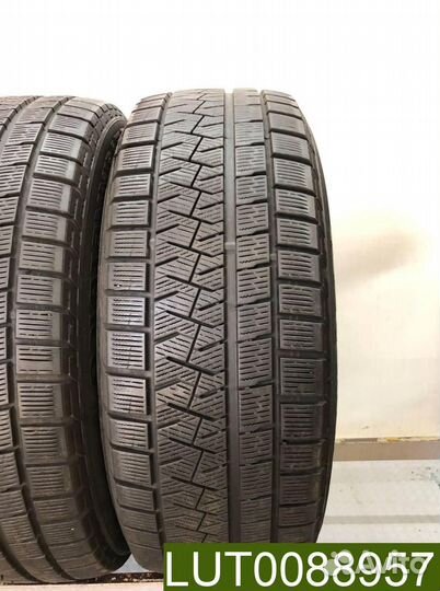 Pirelli Ice Asimmetrico 215/55 R17 94Q