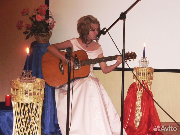 Ведущая/ Актриса/ Вокалистка