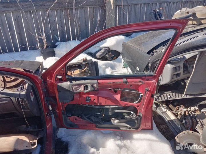 Дверь передняя Volkswagen Polo 3 1996