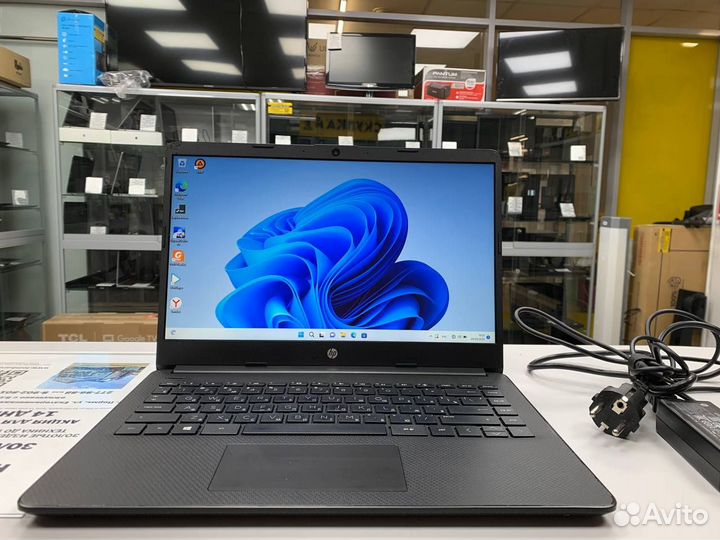 Ноутбук HP 14s-fq0008ur AMD 2.6GHz/ Ram 8Gb/ SSD