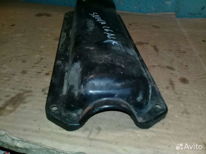 Крышу клапанная 1.6 AKL Skoda Oktavia