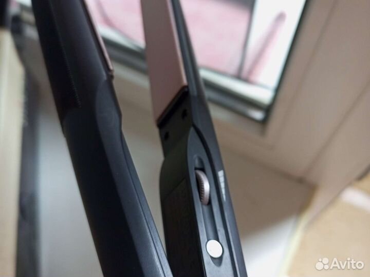 Утюжок для выпрямления волос