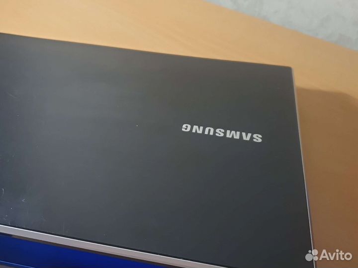 Samsung intel core i7 2630QM gt520mx ssd240gb/6gb