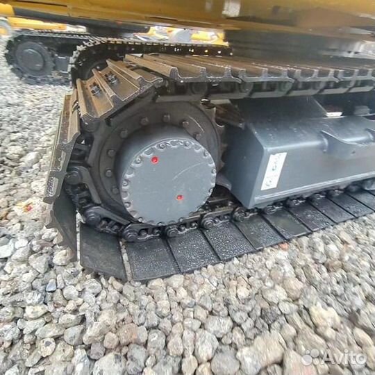 Гусеничный экскаватор Komatsu PC130, 2023