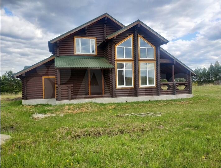 Дом 197,7 м² на участке 25,8 сот.