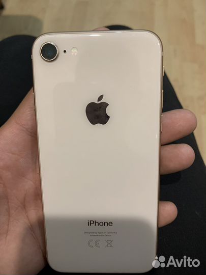Телефон iPhone 8 64 gb