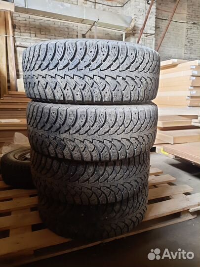 Nordman Nordman 4 215/55 R16