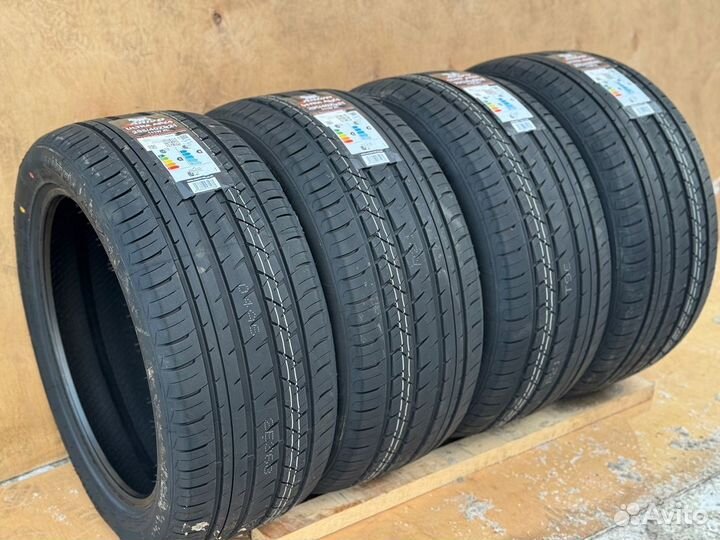 Arivo Ultra ARZ4 235/40 R18 и 265/35 R18 97W