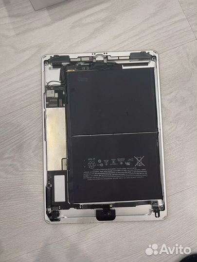 Разбираю iPad 6, 7, 8