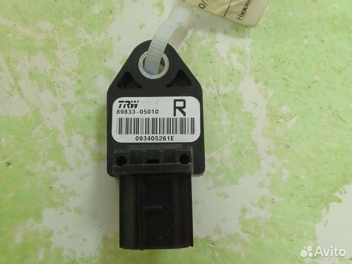 Датчик airbag Toyota Avensis 2 хетчбэк 1zzfe 2003
