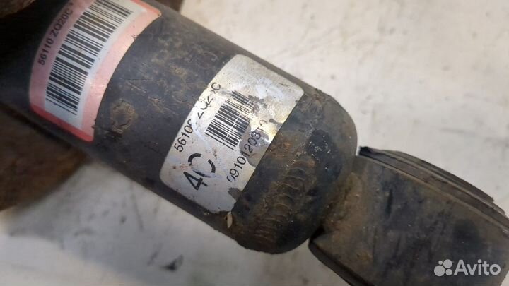 Амортизатор подвески левый передний Infiniti QX56, 2010