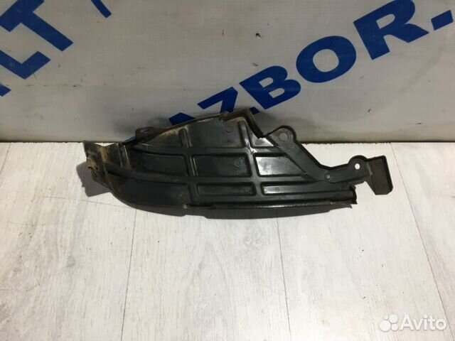 Пыльник крыла infiniti FX35 3.5 ат