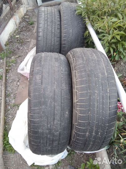 Continental Conti4x4Contact 235/65 R17