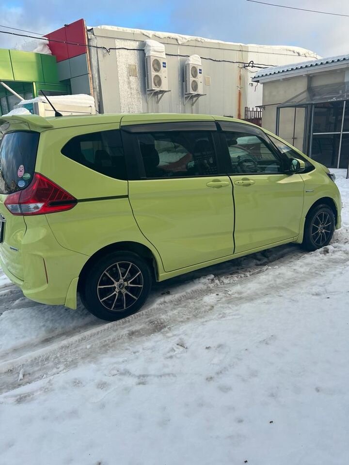 Honda Freed: фото владельца