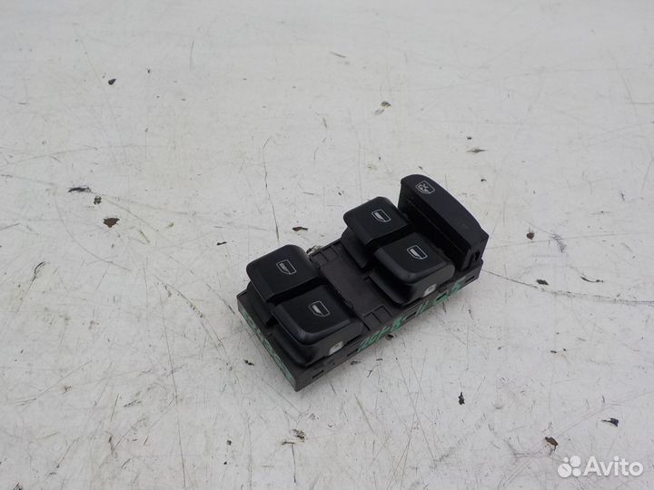 Блок управления стеклоподъемниками Audi Q5 2008