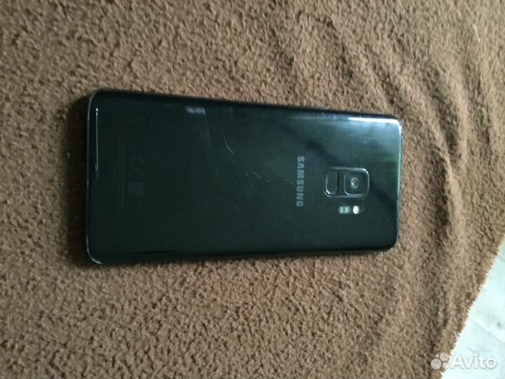 Samsung Galaxy S9, 4/64 ГБ