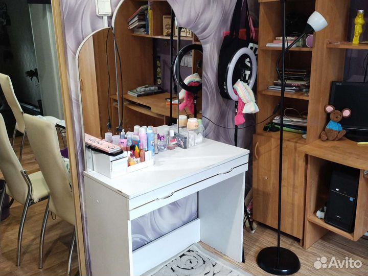 Туалетный столик