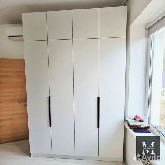 Угловой шкаф