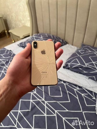 iPhone Xs, 64 ГБ