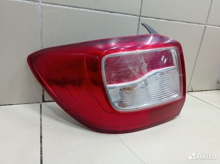 Фонарь задний левый Renault Logan