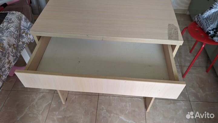 Письменный стол