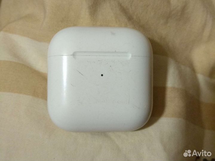 Кейсы от беспроводных наушников