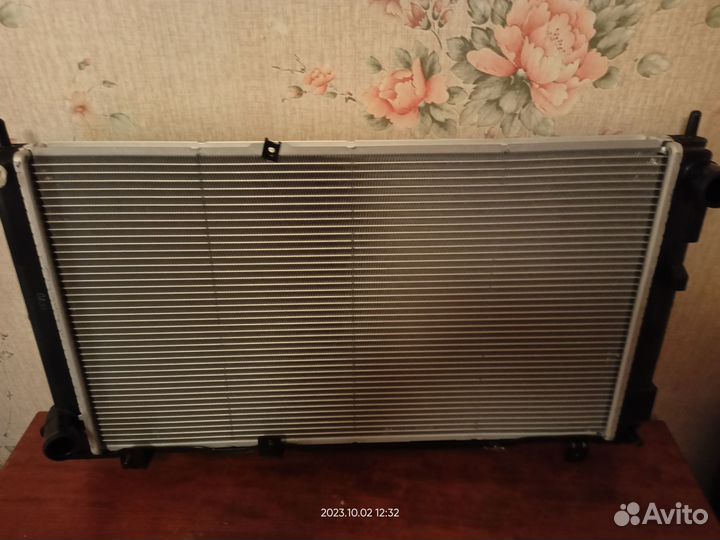 Продам радиатор охлаждения основной LADA granta