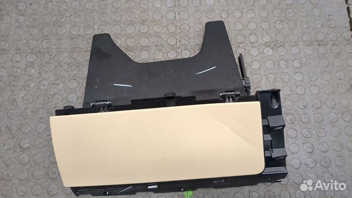 Бардачок Tesla Model S