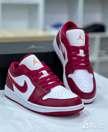 Кроссовки nike AIR jordan