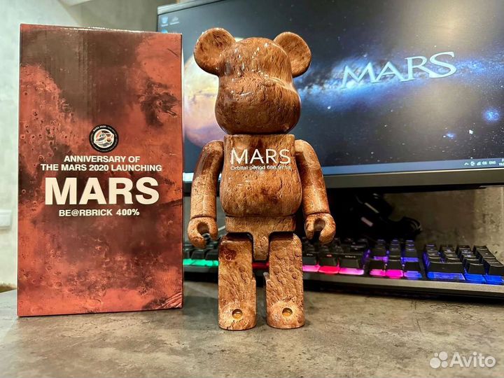 Красивый мишка беарбрик Марс