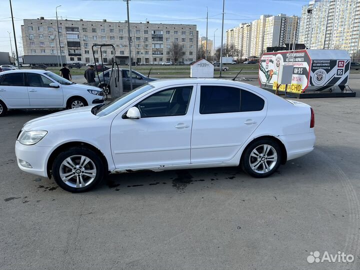 Skoda Octavia 1.6 МТ, 2012, 283 000 км