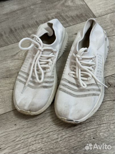 Летние кроссовки